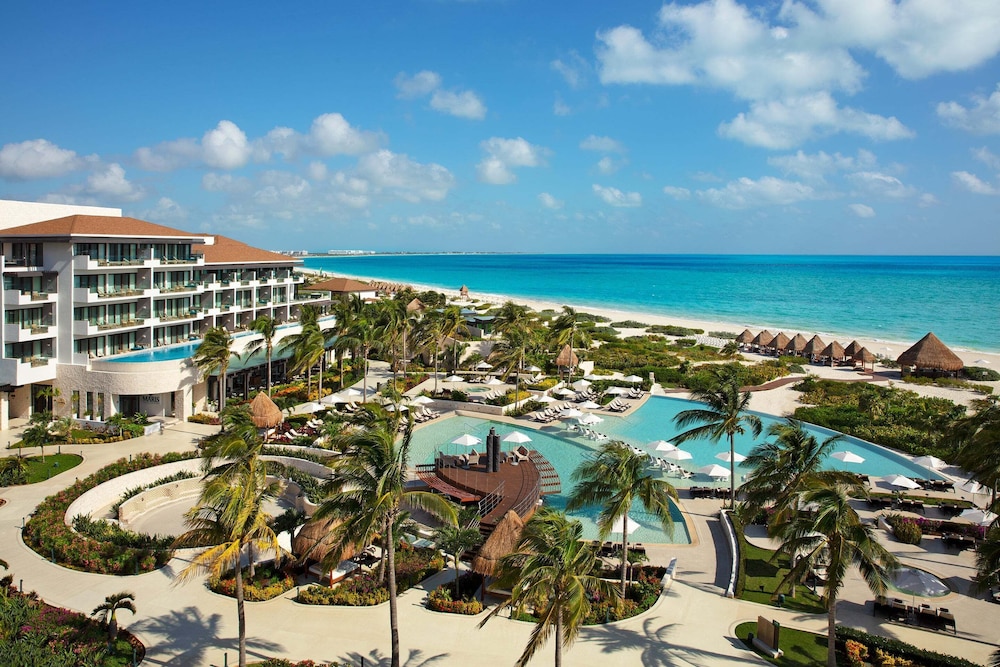 Dreams Playa Mujeres Cancun for spring break with Holibay