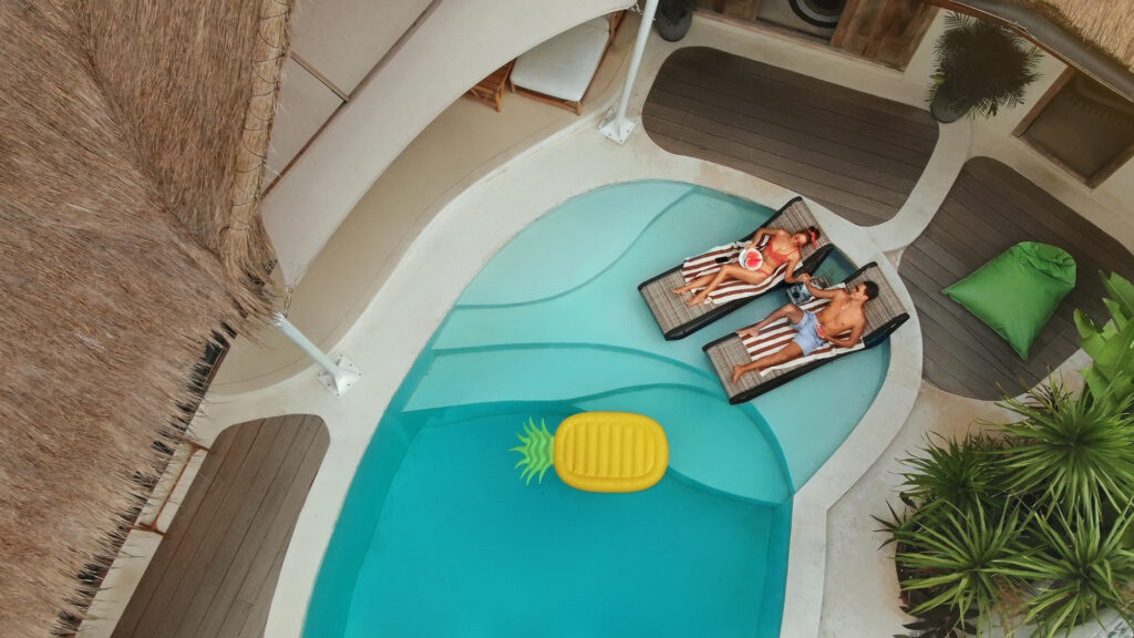 cancun hotels with swim up rooms