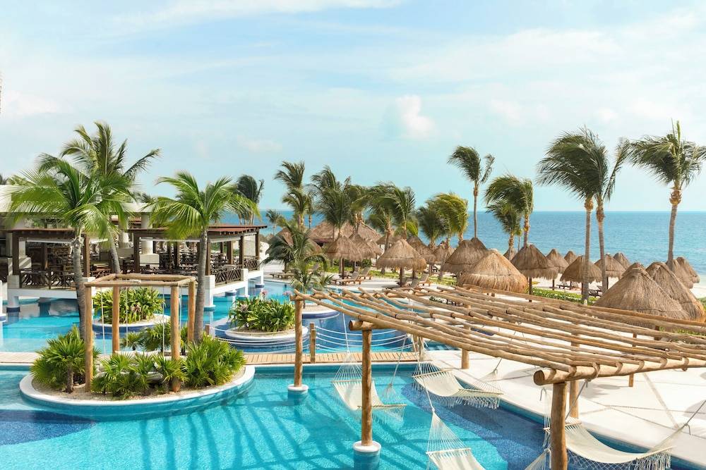 excellence playa mujeres